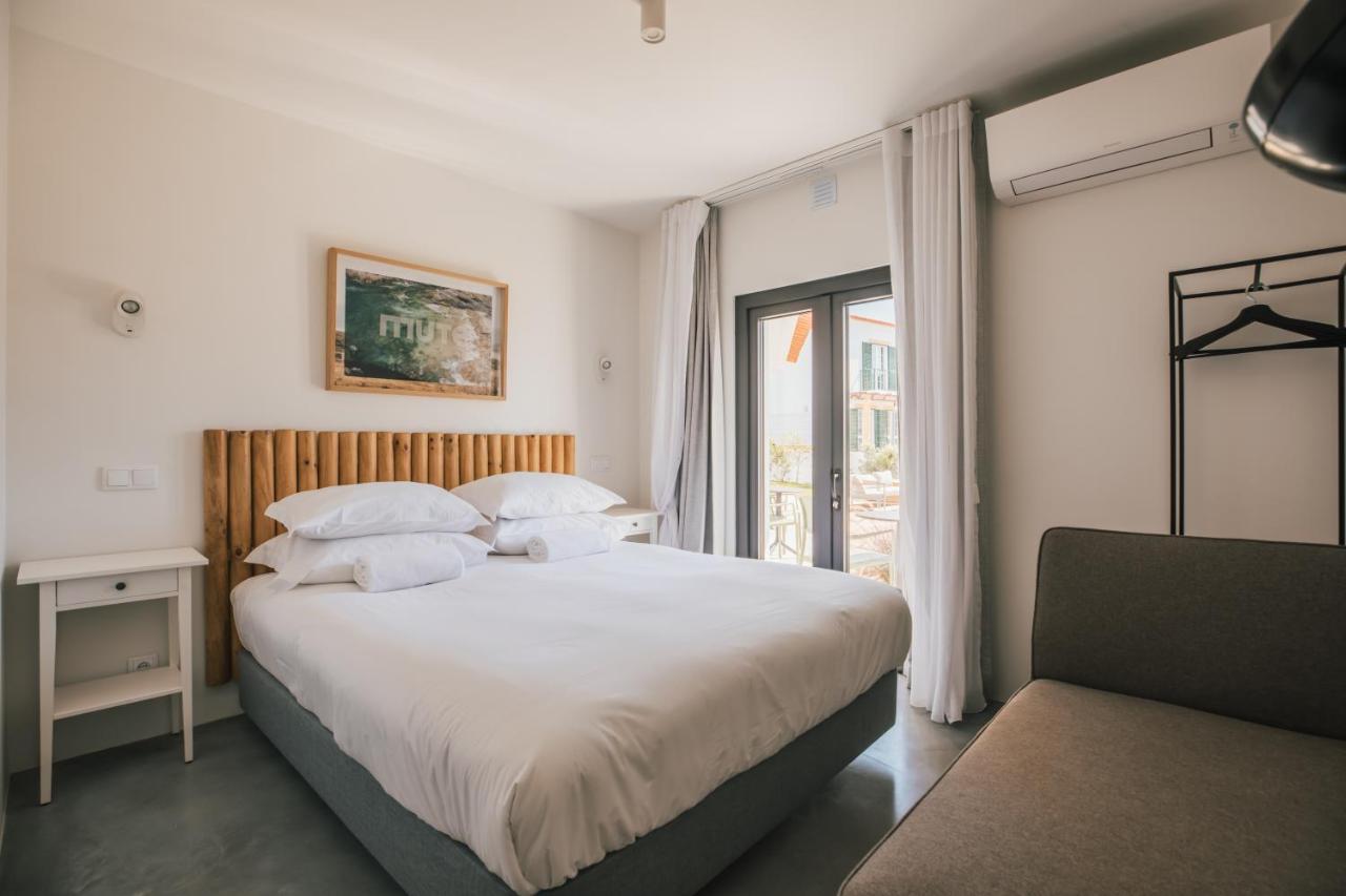 Mute Hostel ポルト・コーヴォ エクステリア 写真
